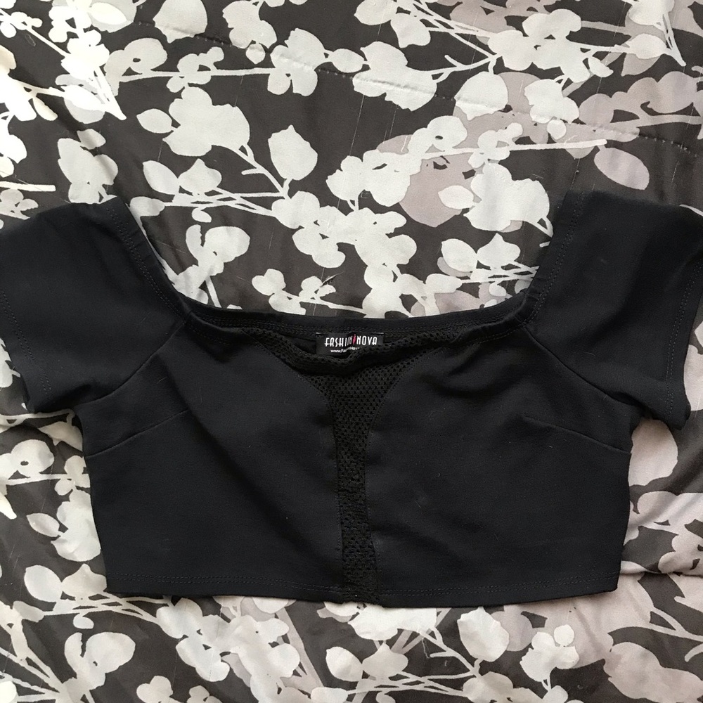 Fashion Nova Crop top